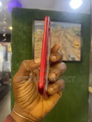Apple iPhone 11 256 GB Red