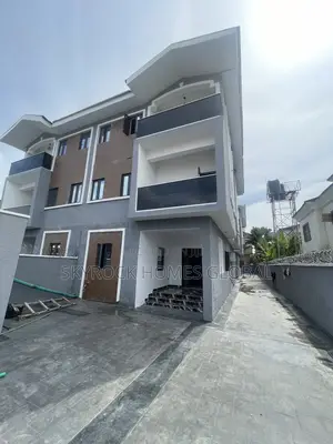 4bdrm Duplex in Chevron for rent