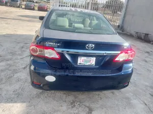 Toyota Corolla 2013 Blue