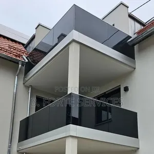 Glass Balcony Handrail
