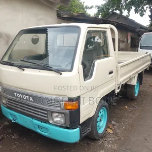 Toyota Dyna 100 Nigeria Use Normal Hand Petrol Engine