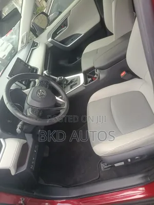 Toyota RAV4 Limited AWD 2020 Red