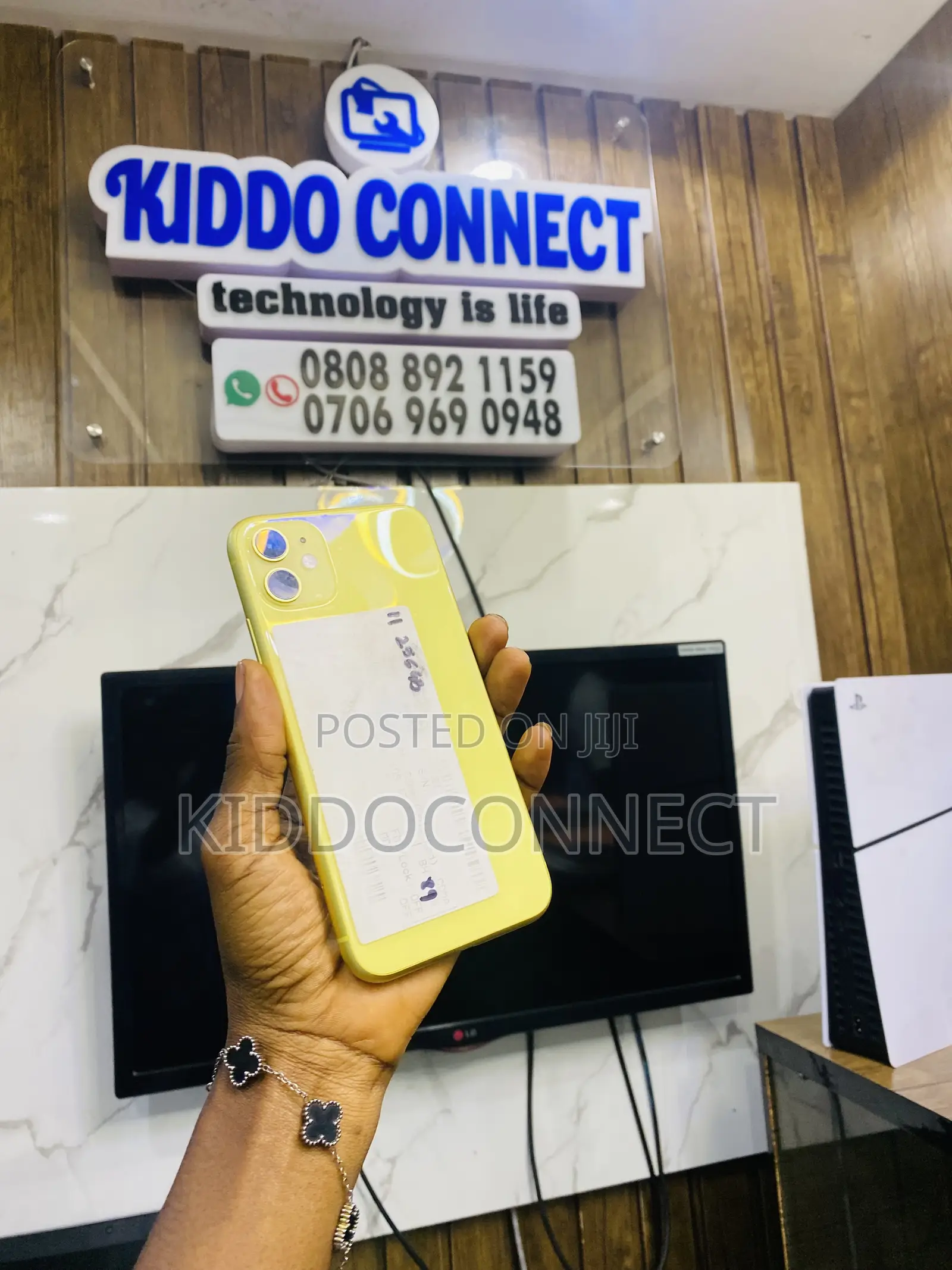 Apple iPhone 11 256 GB Yellow