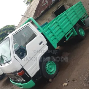 Toyota Dyna 150 With Big Bucket With 3y Petrol Engine