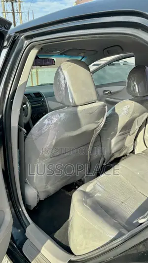 Toyota Corolla 2010 Black