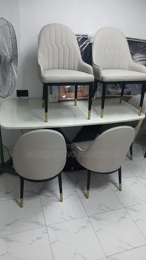 Marble Cream Dining Table With 6 Chair