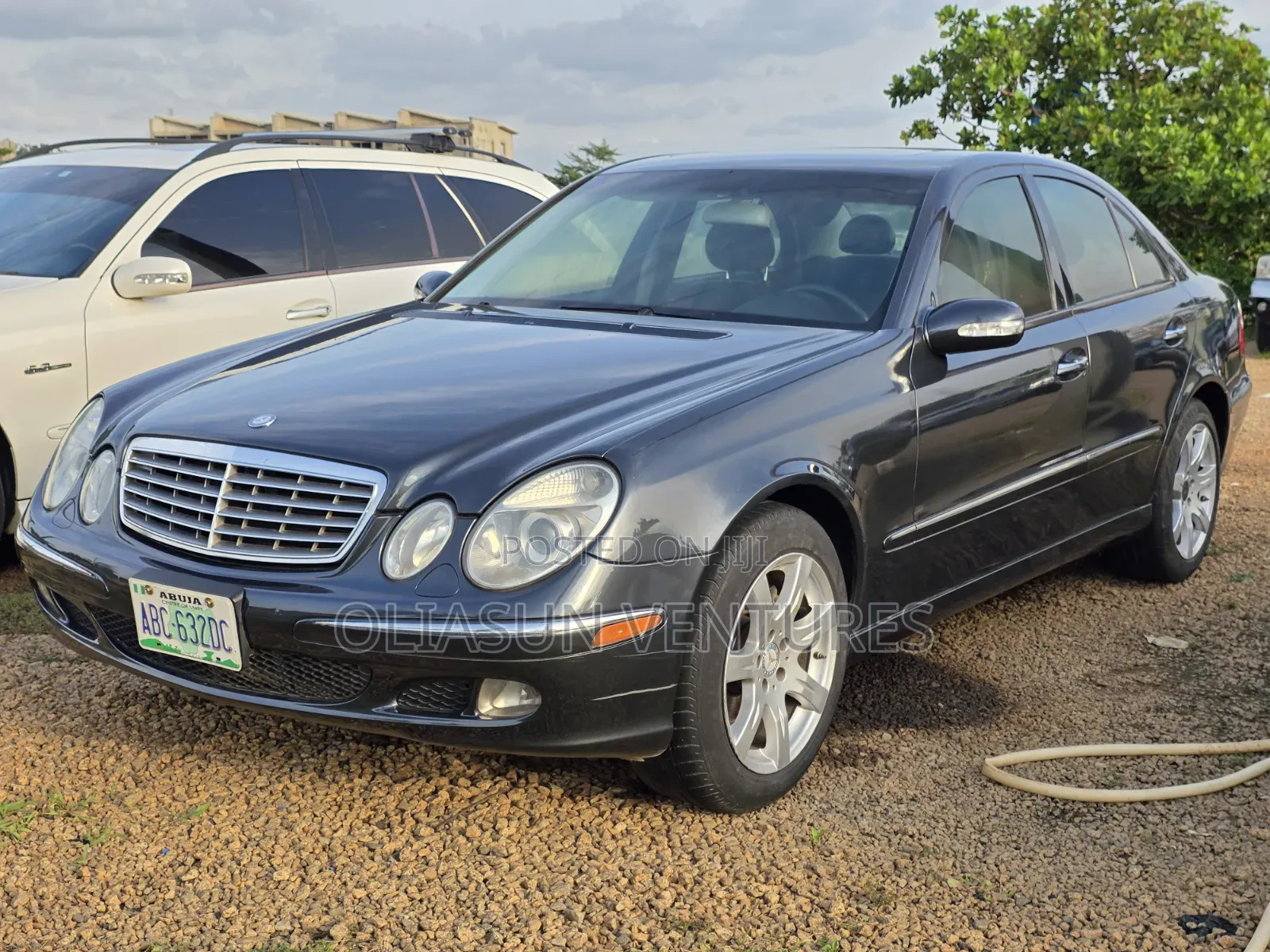 Mercedes-Benz E320 2004 Blue