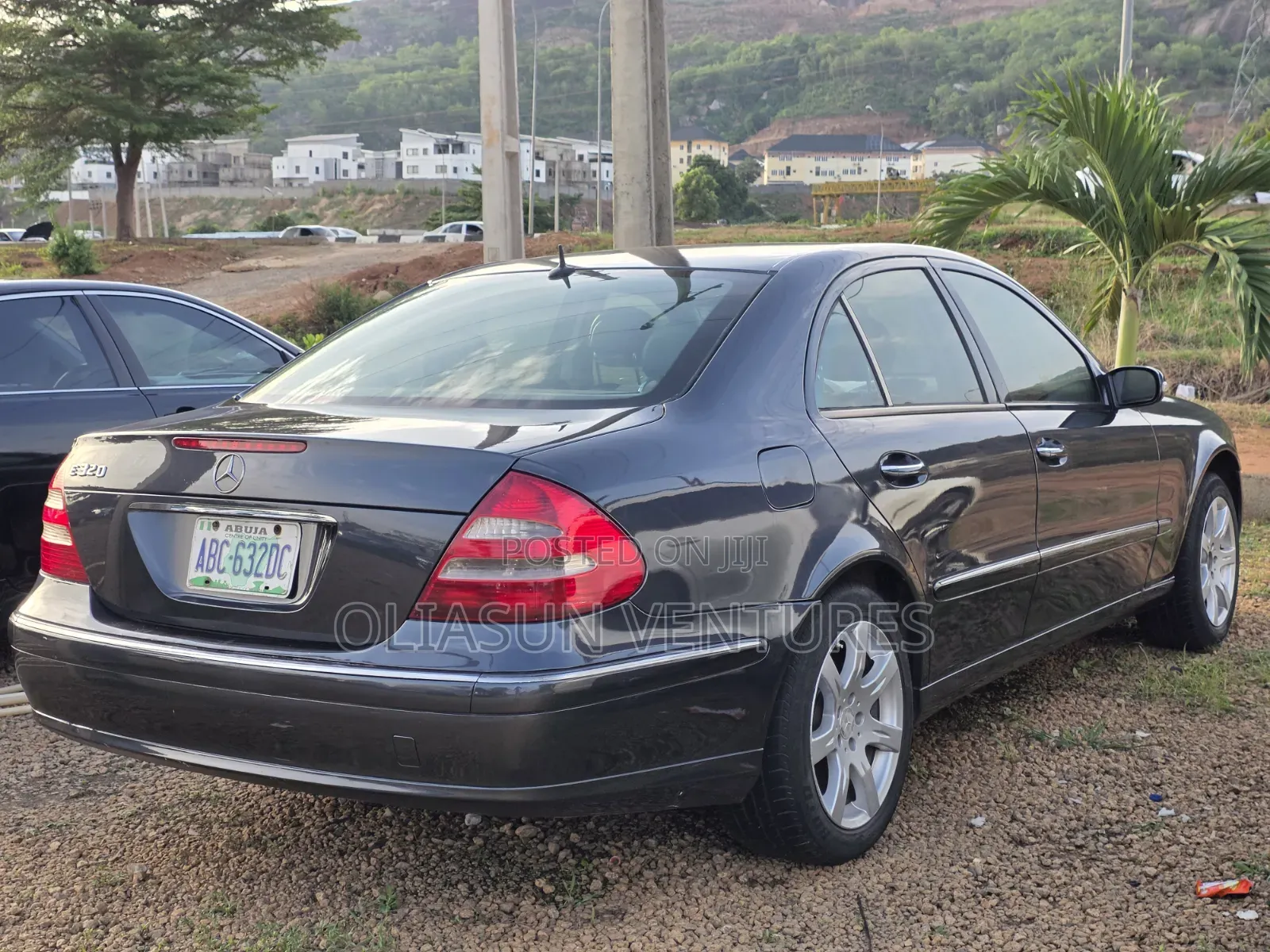 Mercedes-Benz E320 2004 Blue