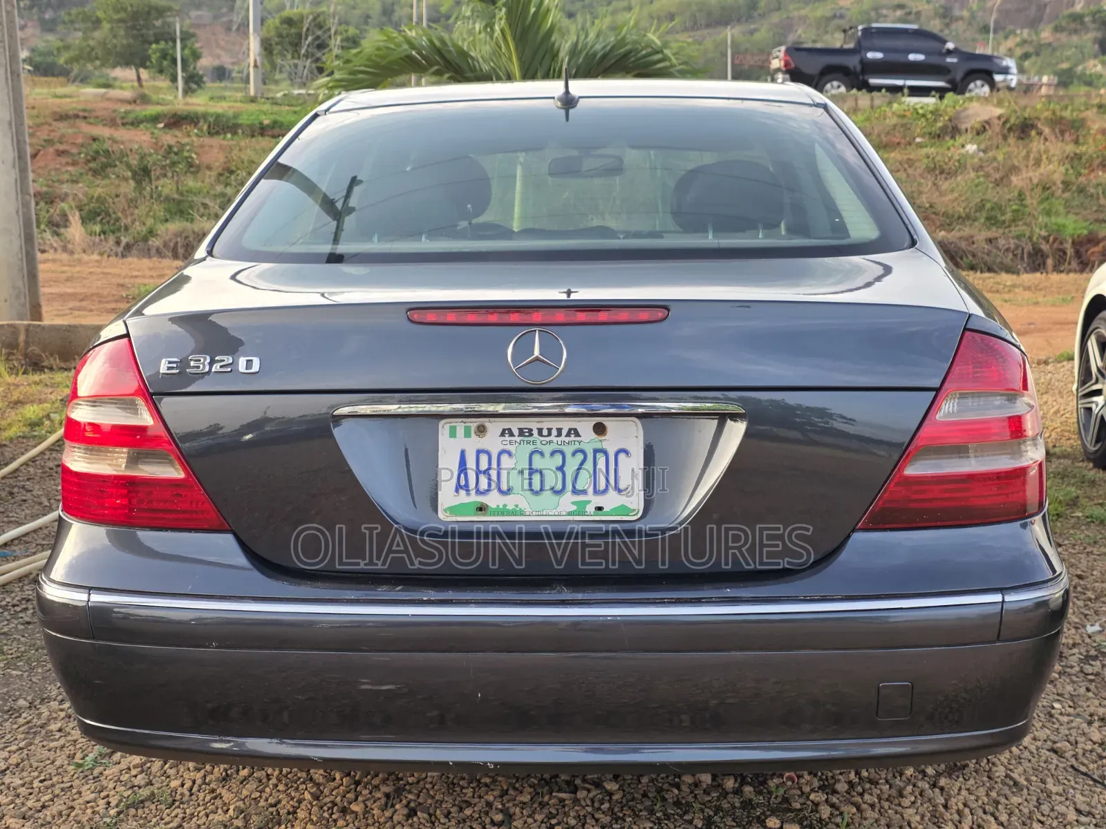 Mercedes-Benz E320 2004 Blue