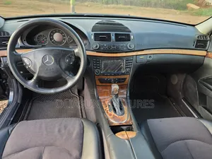 Mercedes-Benz E320 2004 Blue
