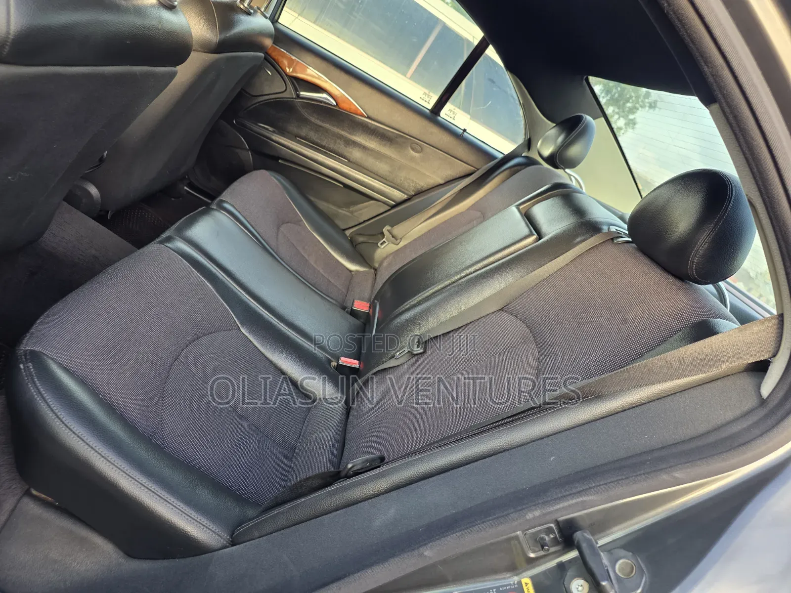 Mercedes-Benz E320 2004 Blue