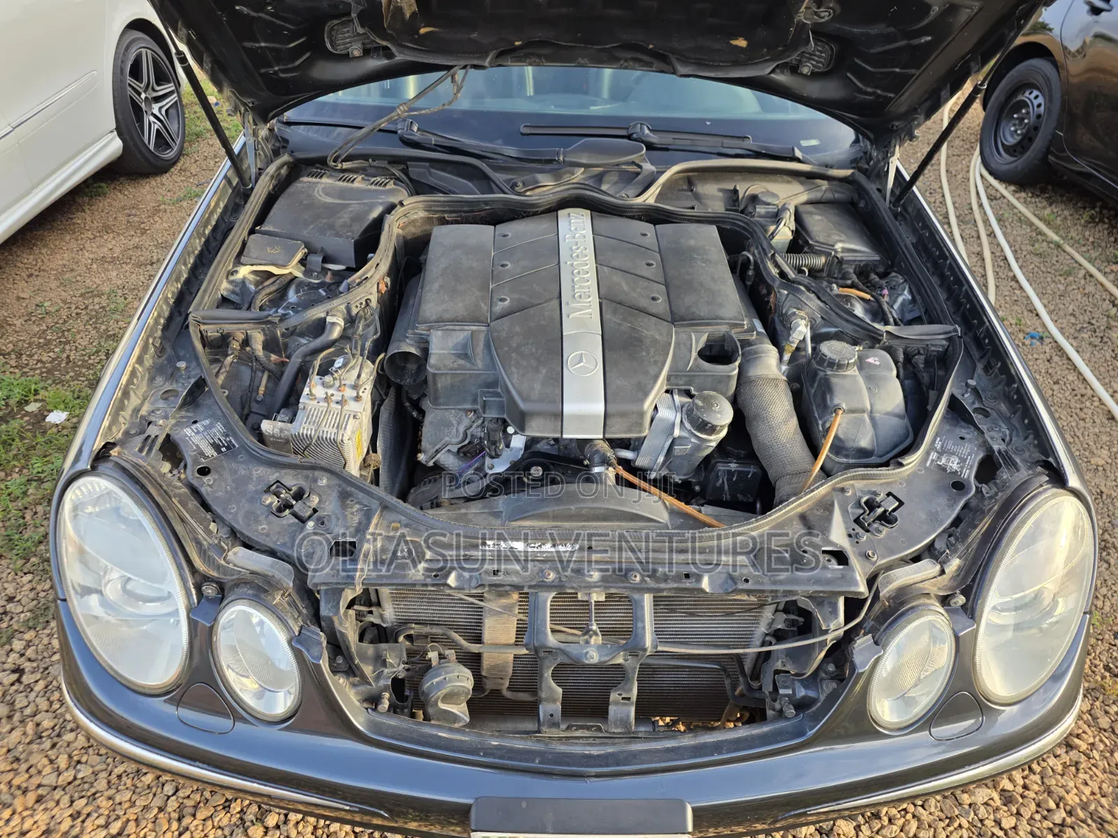 Mercedes-Benz E320 2004 Blue