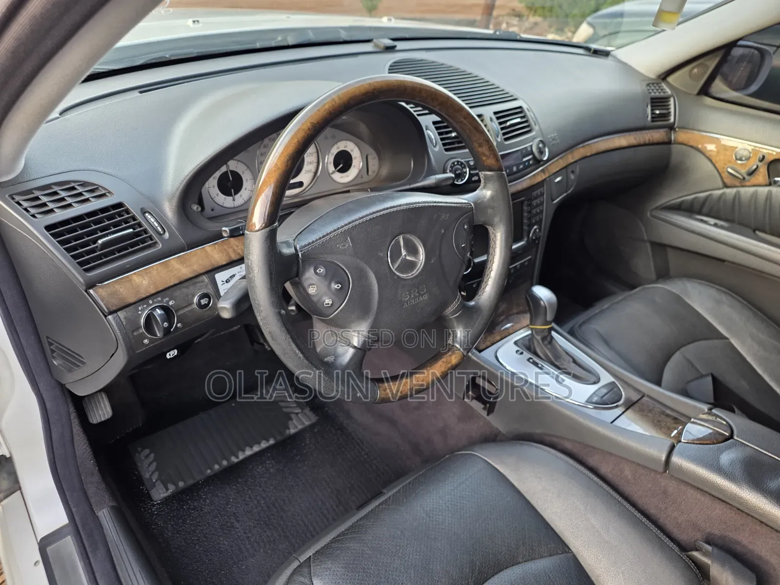 Mercedes-Benz E350 2007 White