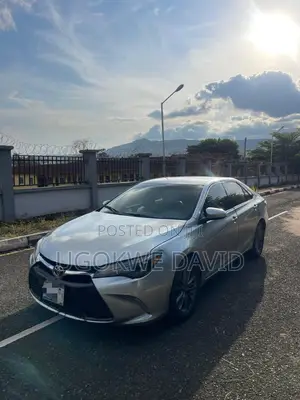 Toyota Camry 2016 Silver