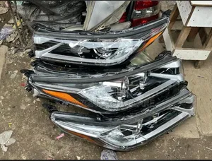 Headlights Toyota Highlander 2018 Daylight Set