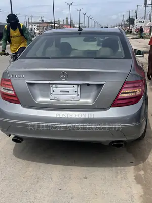 Mercedes-Benz C300 2009 Gray