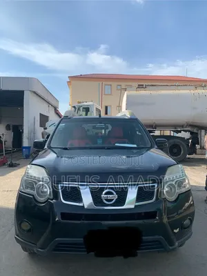 Nissan X-Trail 2.0 Petrol AWD 2013 Black