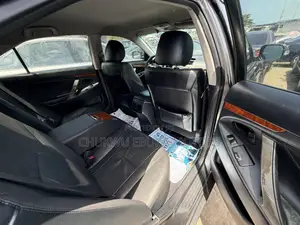 Toyota Camry LE 4dr Sedan (2.5L 4cyl 6AM) 2010 Gray