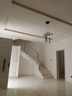 4bdrm Duplex in Lekki Phase 2 for rent