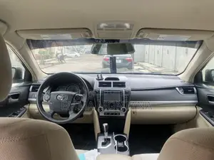 Toyota Camry 2012 Gold