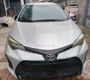Toyota Corolla 2015 Silver
