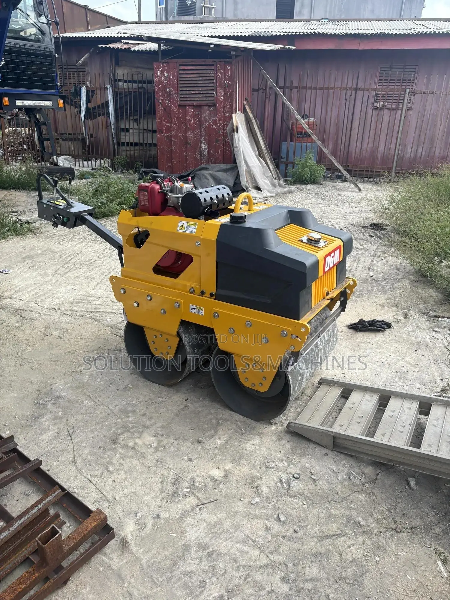 900kg Double Drum Compactor