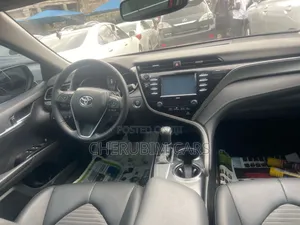 Toyota Camry SE FWD 2020 Red