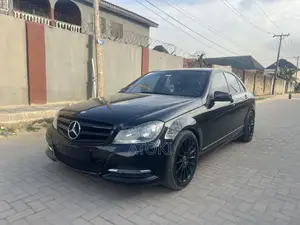 Mercedes-Benz C350 C 350 4MATIC AWD 2013 Black