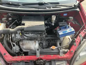 Daihatsu YRV 1.3 Plus 2005 Red