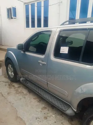 Nissan Pathfinder LE 4x4 2006 Silver