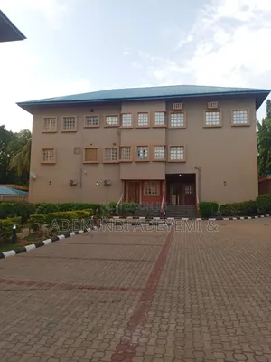 4bdrm Duplex in Maitama for rent