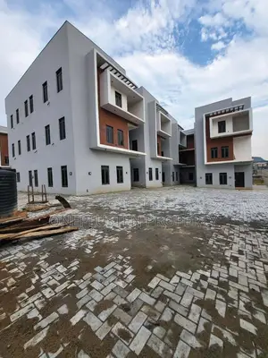 4bdrm Townhouse/Terrace in Mabushi for sale