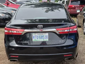 Toyota Avalon XLE 4dr Sedan (3.5L 6cyl 6A) 2014 Black