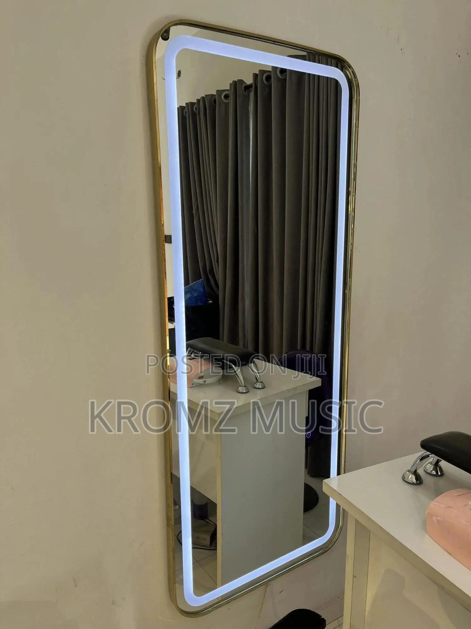 Salon Led Mirror