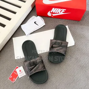 High Quality Nike Benassi Luxury Mens Slide