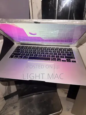Laptop Apple MacBook Air 2017 8GB Intel Core i5 SSD 128GB