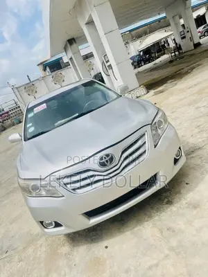 Toyota Camry XLE V6 4dr Sedan (3.5L 6cyl 6AM) 2008 Silver