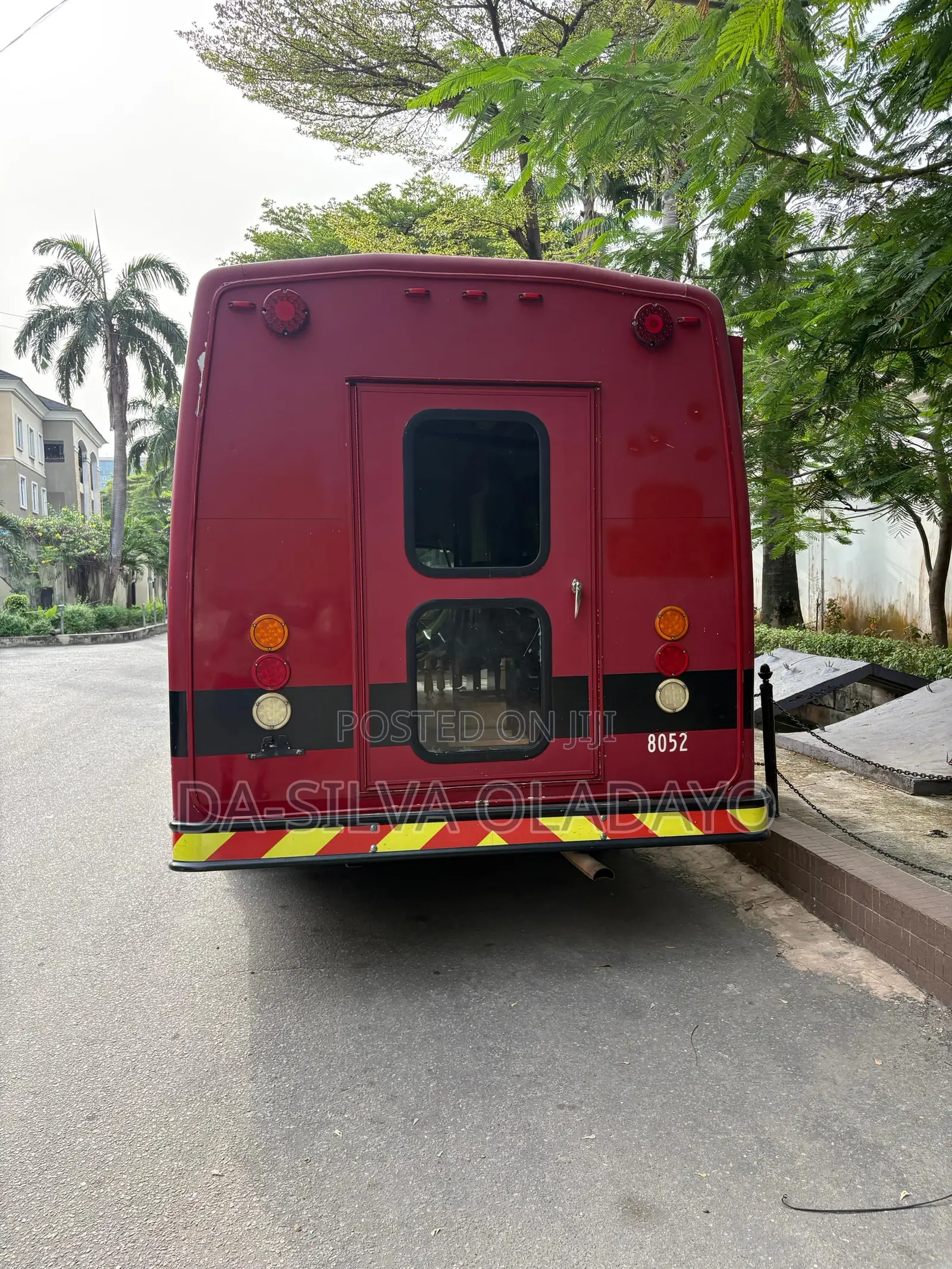 Ford E450 2010 Red