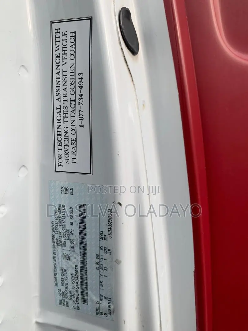 Ford E450 2010 Red