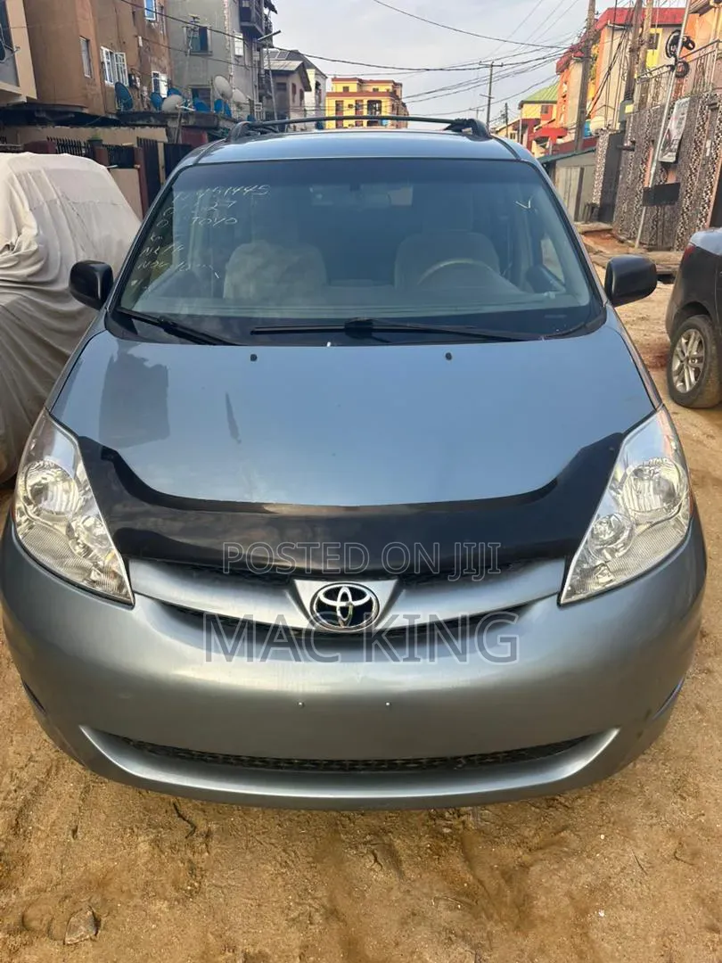 Toyota Sienna 2007 Blue
