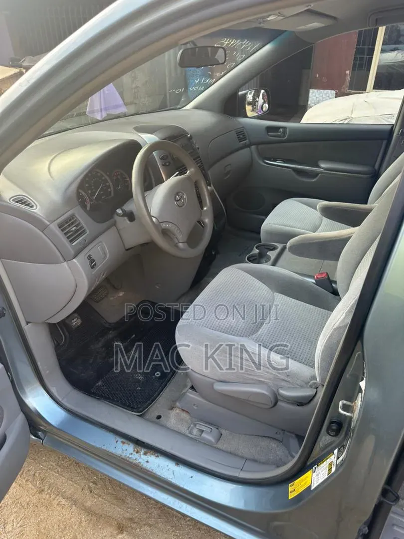Toyota Sienna 2007 Blue