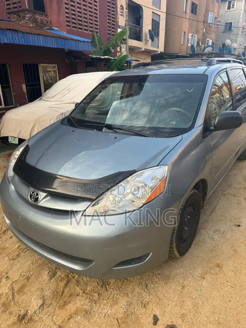 Toyota Sienna 2007 Blue