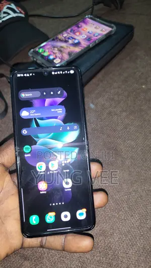 Samsung Galaxy Z Flip3 5G 128 GB Black