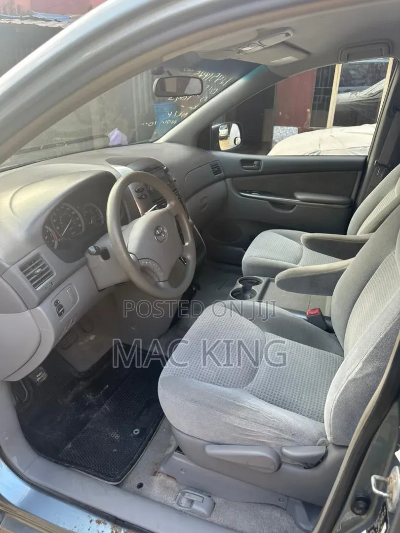 Toyota Sienna 2007 Blue