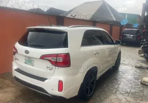 Kia Sorento Limited 4dr SUV AWD (3.3L 6cyl 6A) 2015 White