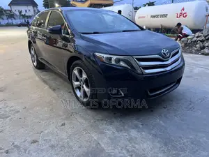 Toyota Venza Limited AWD V6 2013 Blue