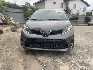 Toyota Sienna 2020 Matt Black