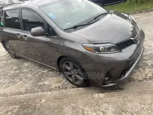 Toyota Sienna 2020 Matt Black