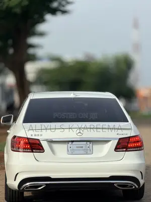 Mercedes-Benz E350 Base 4Matic Sedan AWD (3.5L 6cyl 7A) 2015 White
