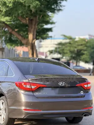 Hyundai Sonata Sport Sedan FWD (2.4L 4cyl 6A) 2016 Brown
